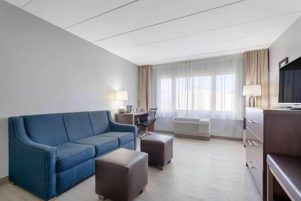 Clarion Hotel & Suites BWI Airport North Baltimore Quarto foto