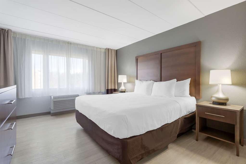 Clarion Hotel & Suites BWI Airport North Baltimore Quarto foto