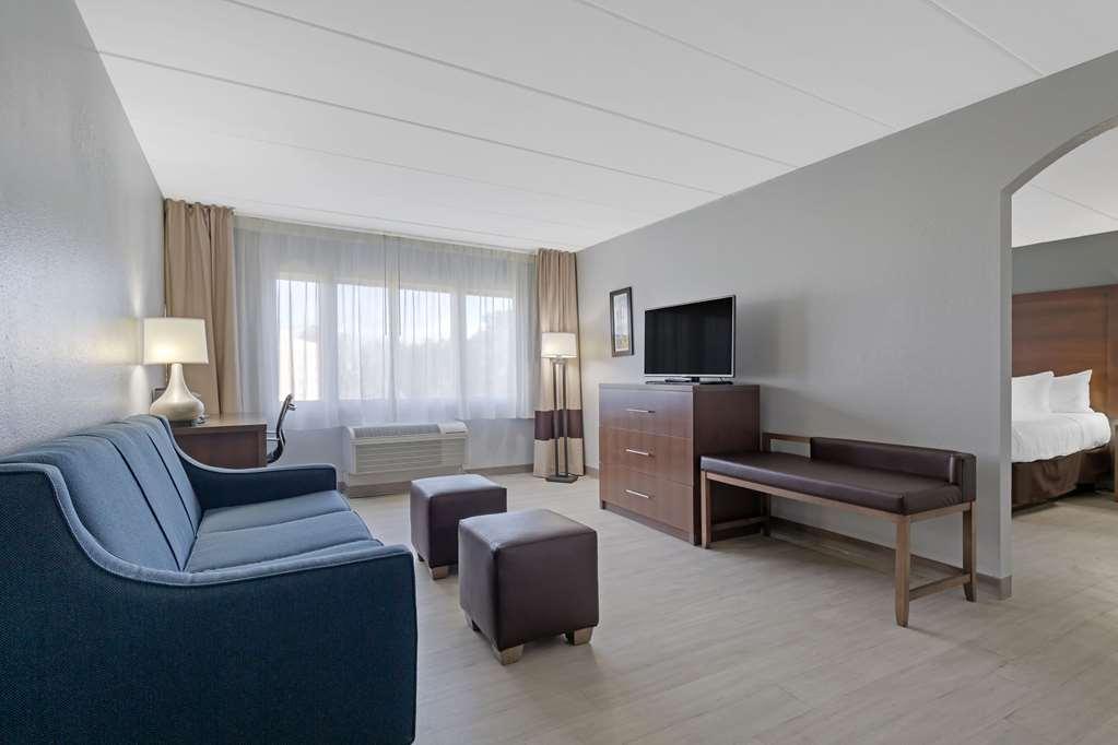 Clarion Hotel & Suites BWI Airport North Baltimore Quarto foto